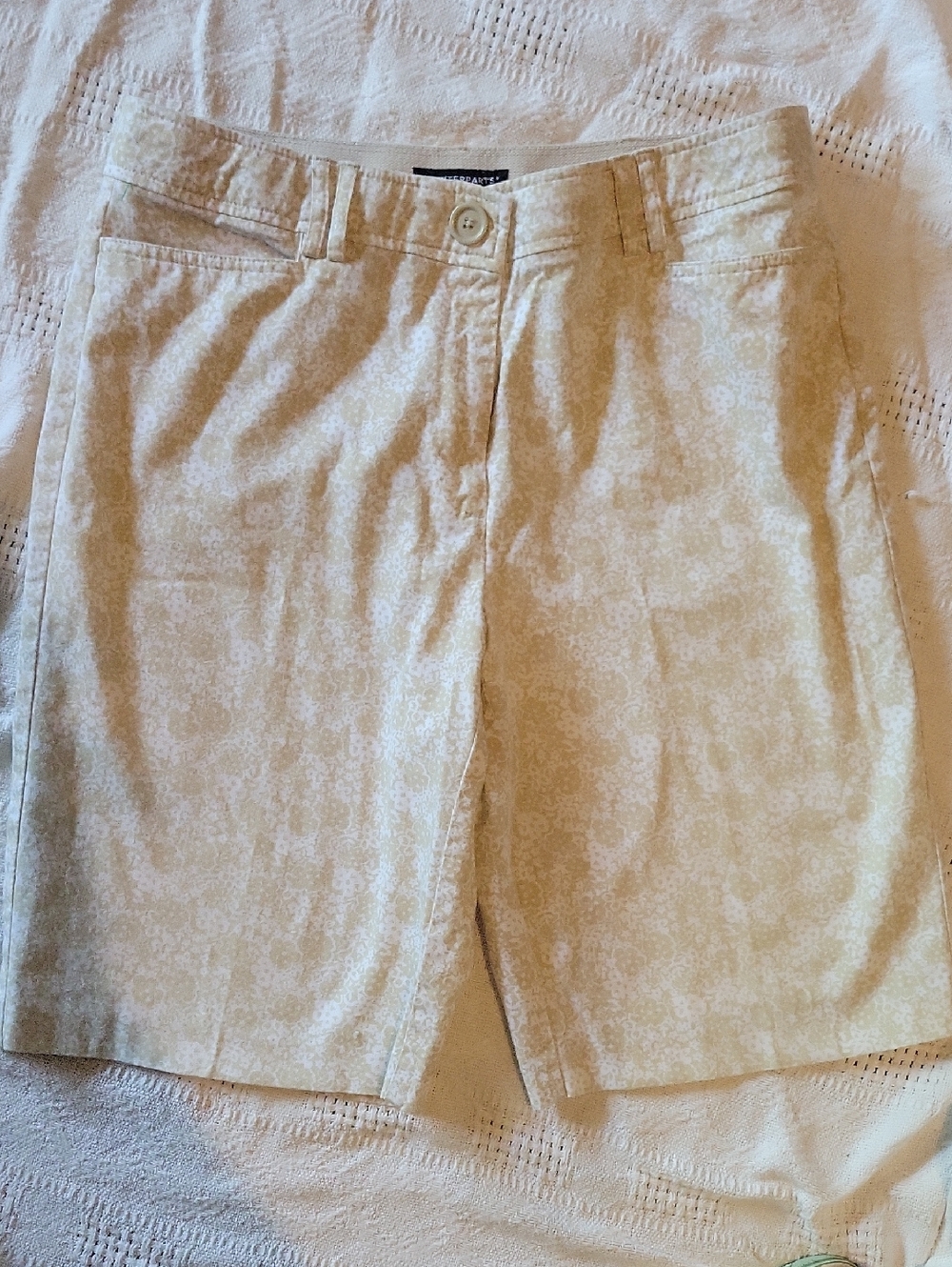 Counterparts Cream-Beige Textured Waistband Shorts
